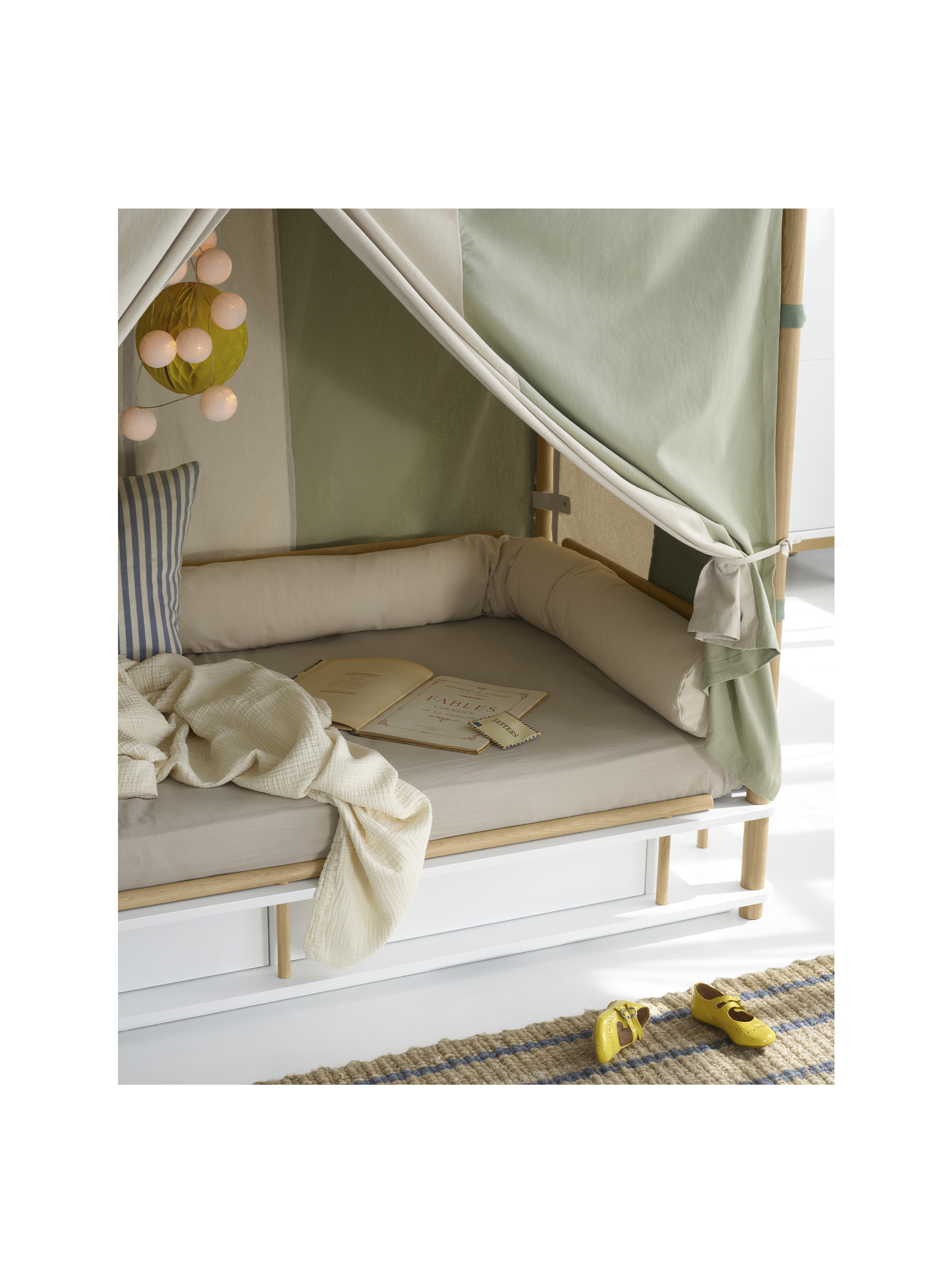 OF_CampCollection_061201_061702_061705.png__PID:d5a280d5-d763-4bdd-b6a9-e2139506a049