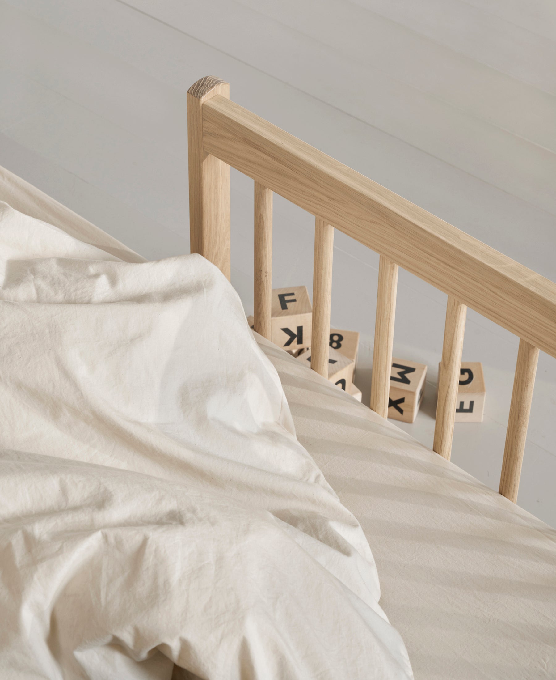 Wood Mini+ halbhohes Etagenbett, Eiche